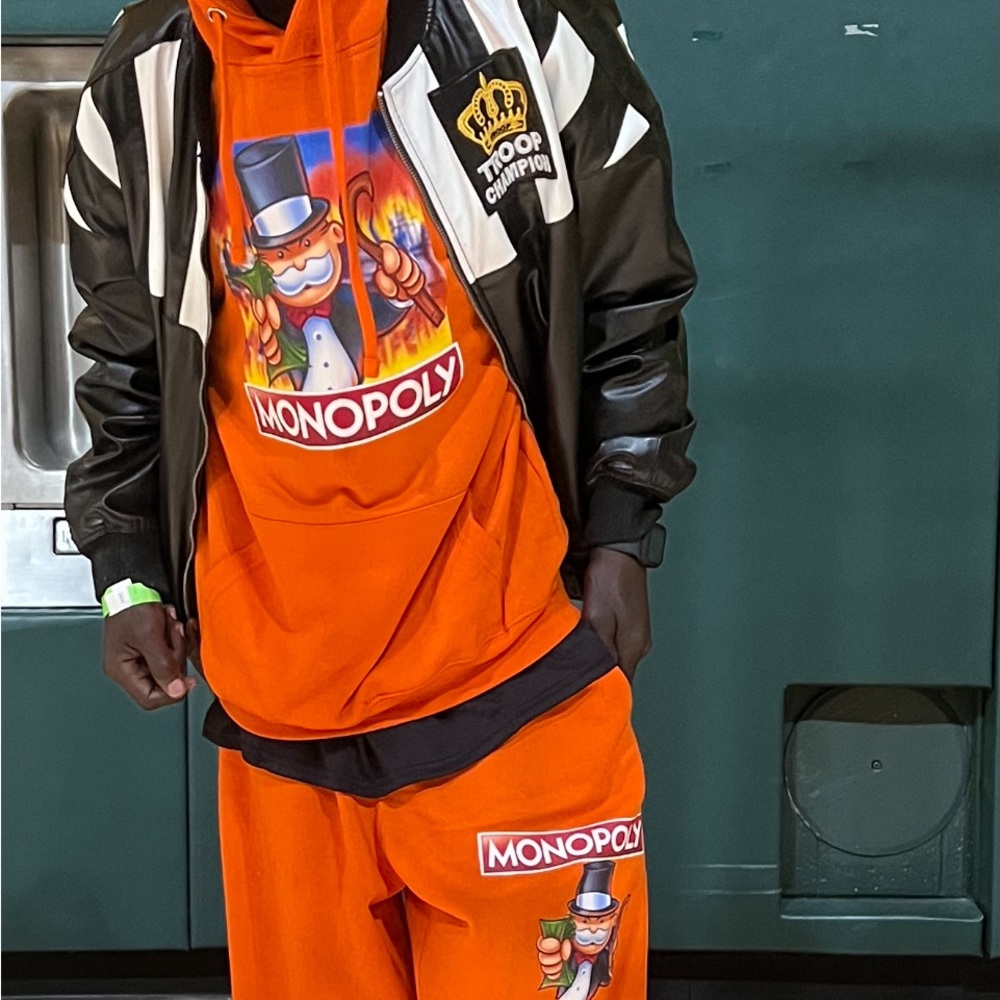 Sweatsuits - Picture 6 of 16